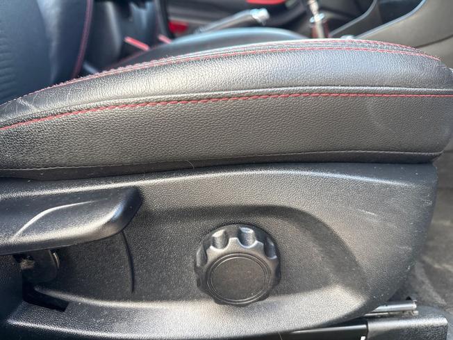 FORD Fiesta Photo 24