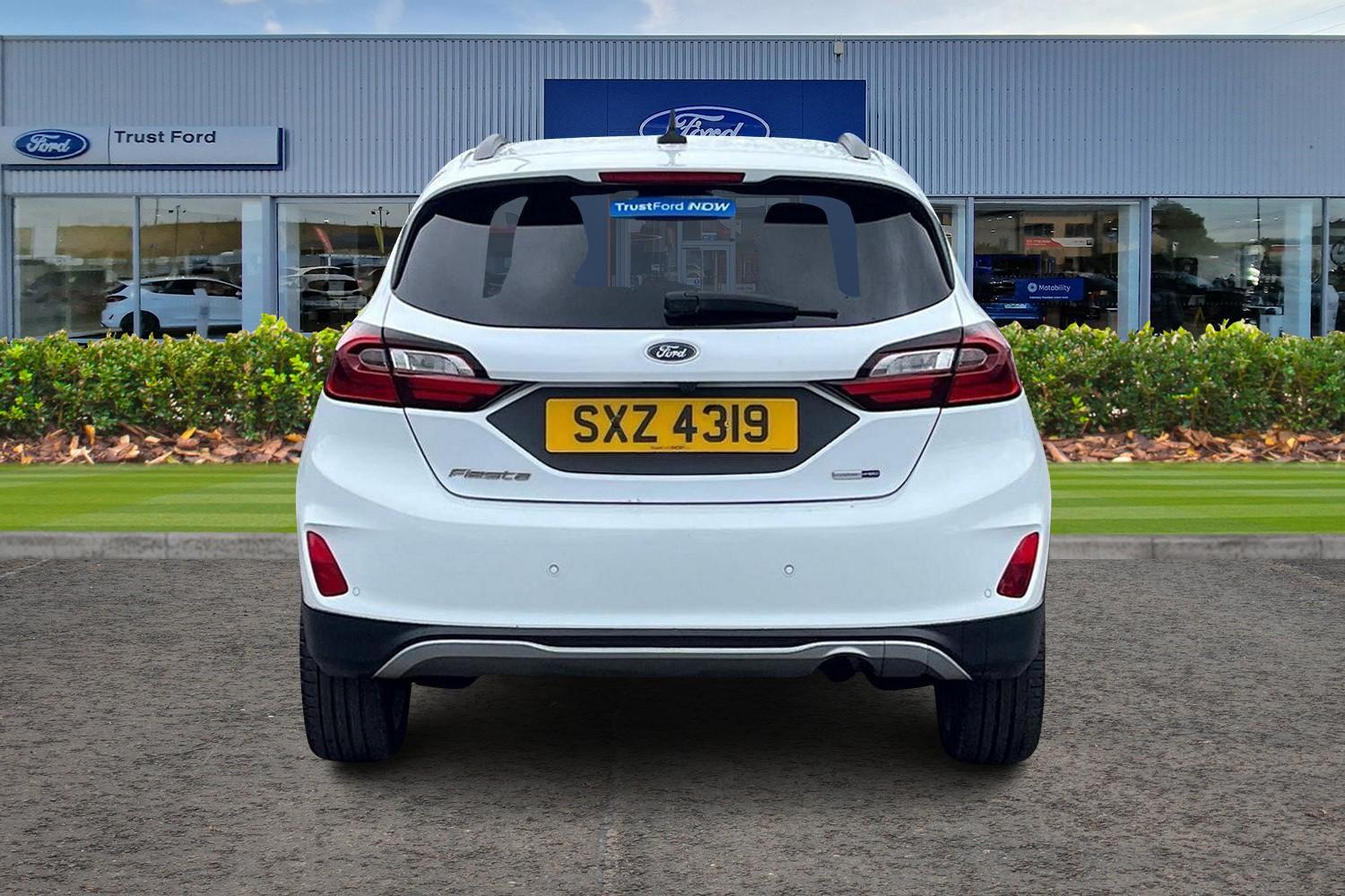 Ford Fiesta Photo 6