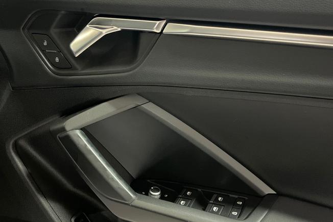 Audi Q3 Photo 26