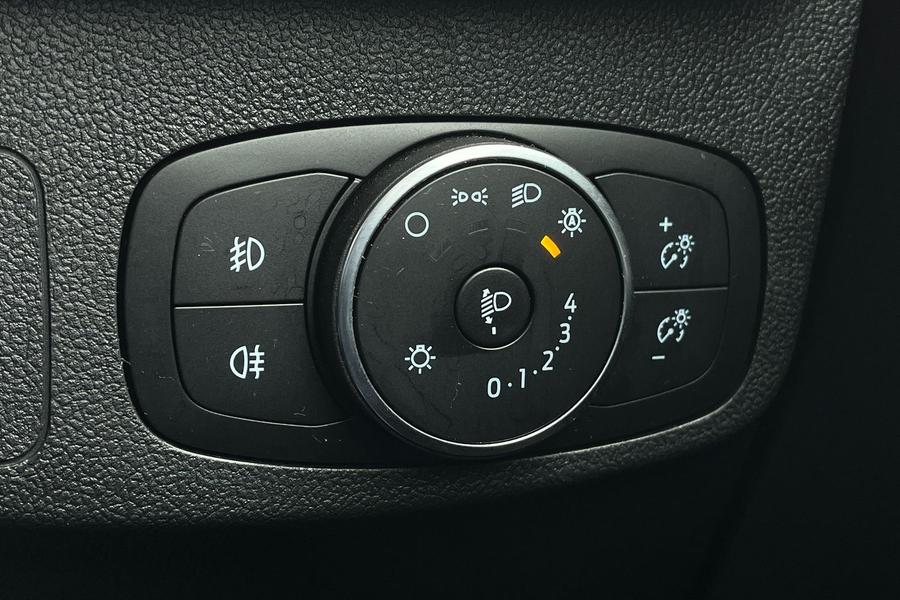 Ford Focus Photo autoimg-6f25f582ef05a022cd57741df70c4a5443843485.jpg