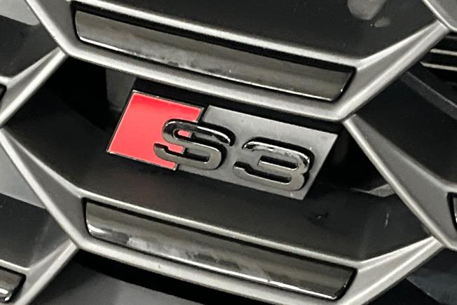 AUDI S3 Photo 33