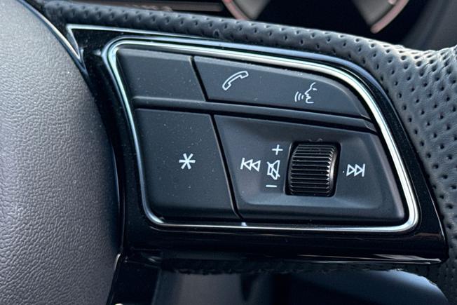 Audi Q2 Photo 17