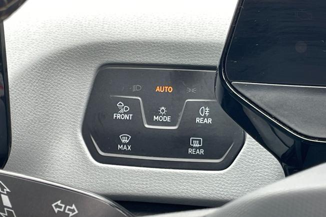 VOLKSWAGEN ID.3 Photo 49