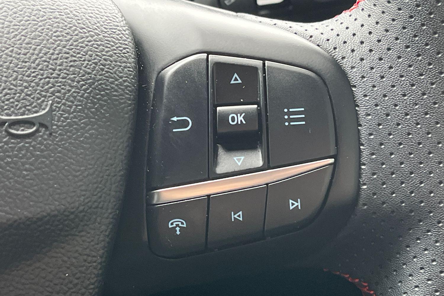 Ford KUGA Photo 23