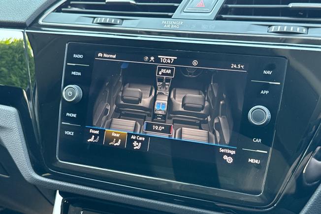 VOLKSWAGEN Touran Photo 36