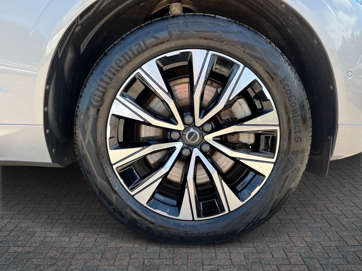 Volvo XC60 Photo 8