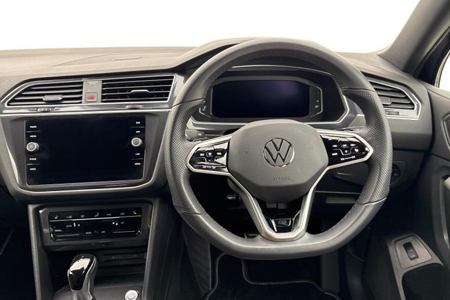 VOLKSWAGEN Tiguan Allspace Photo 11
