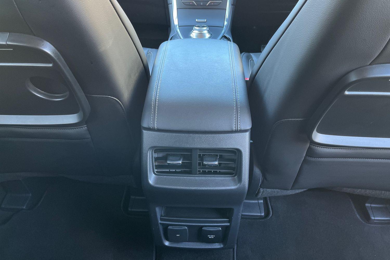 Ford S-Max Photo 29