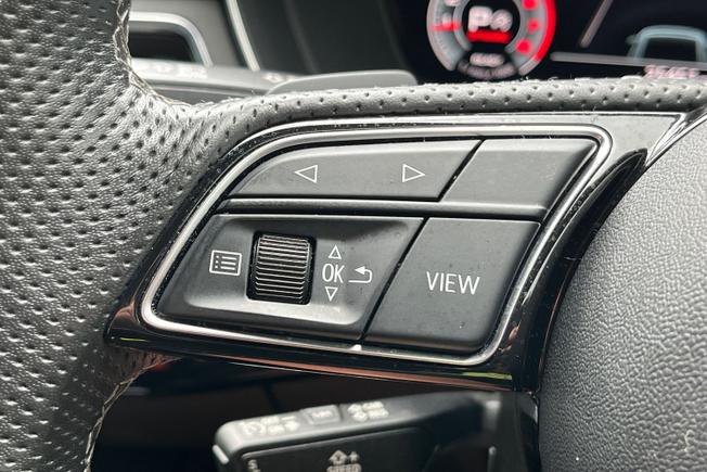 Audi A4 Photo 16