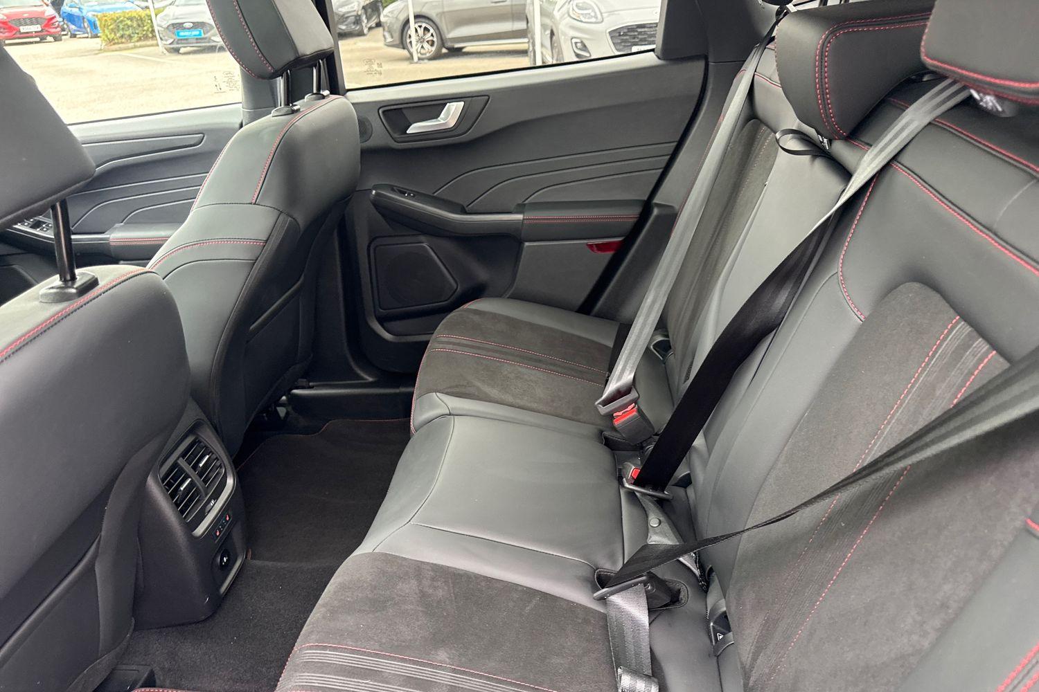 Ford KUGA Photo 19