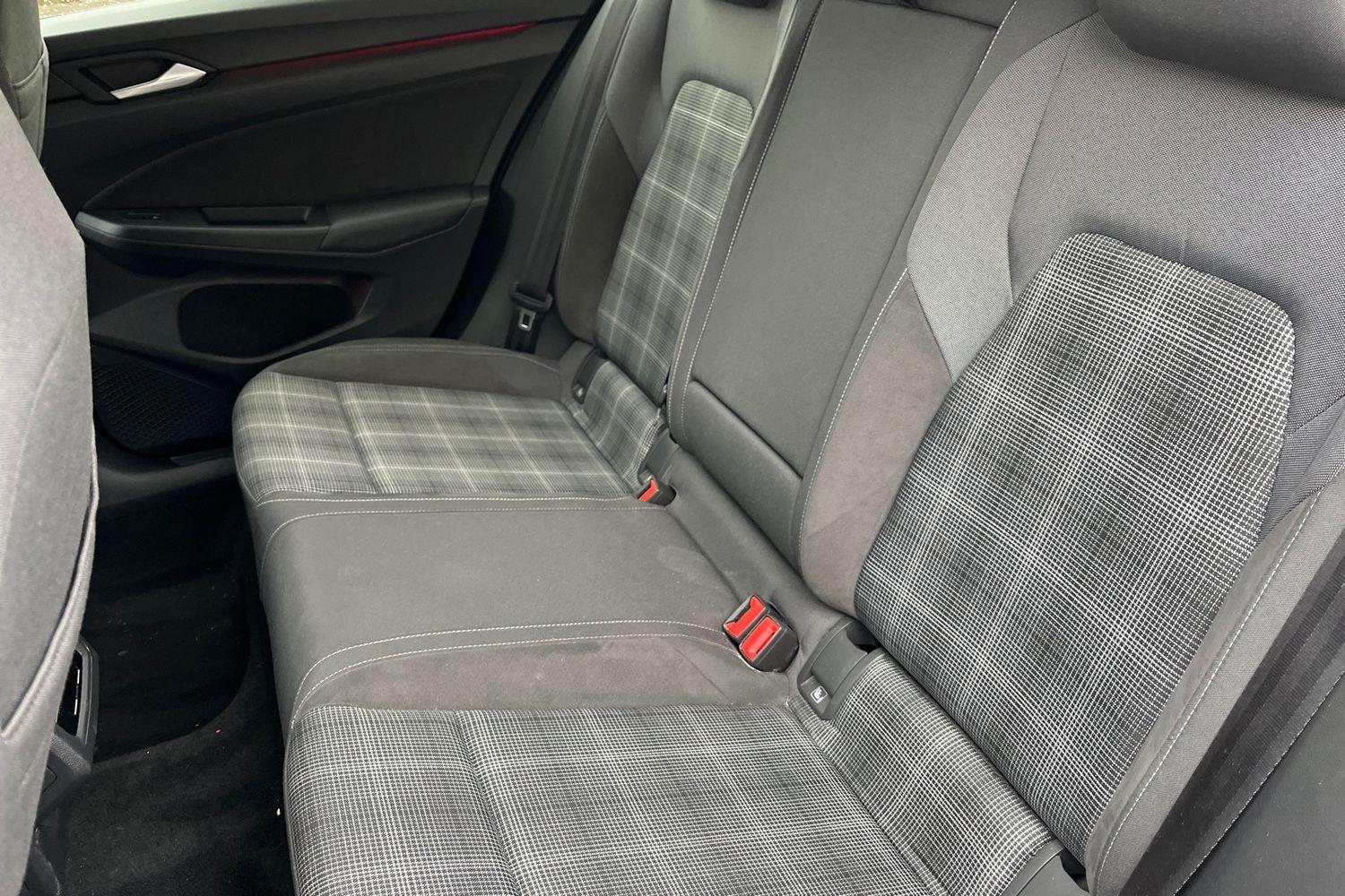 Volkswagen GOLF Photo 19