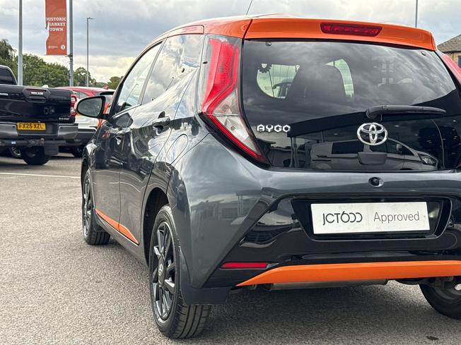 TOYOTA Aygo Photo 29