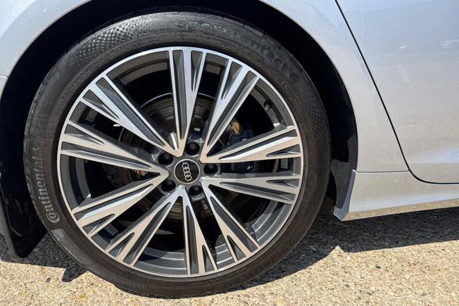 AUDI A6 Avant Photo 43