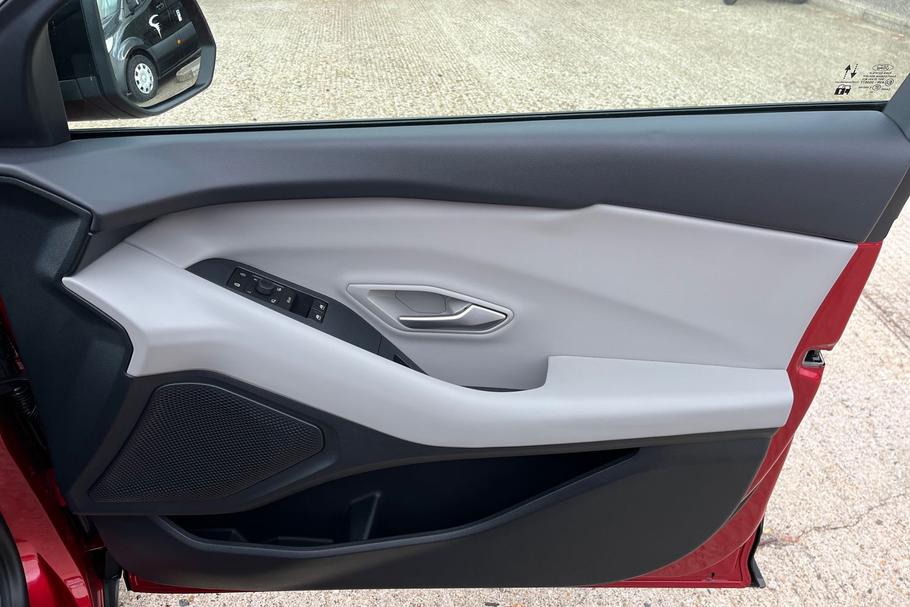 Used Ford EXPLORER 40