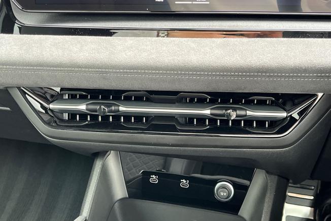 Audi Q6 Photo 33