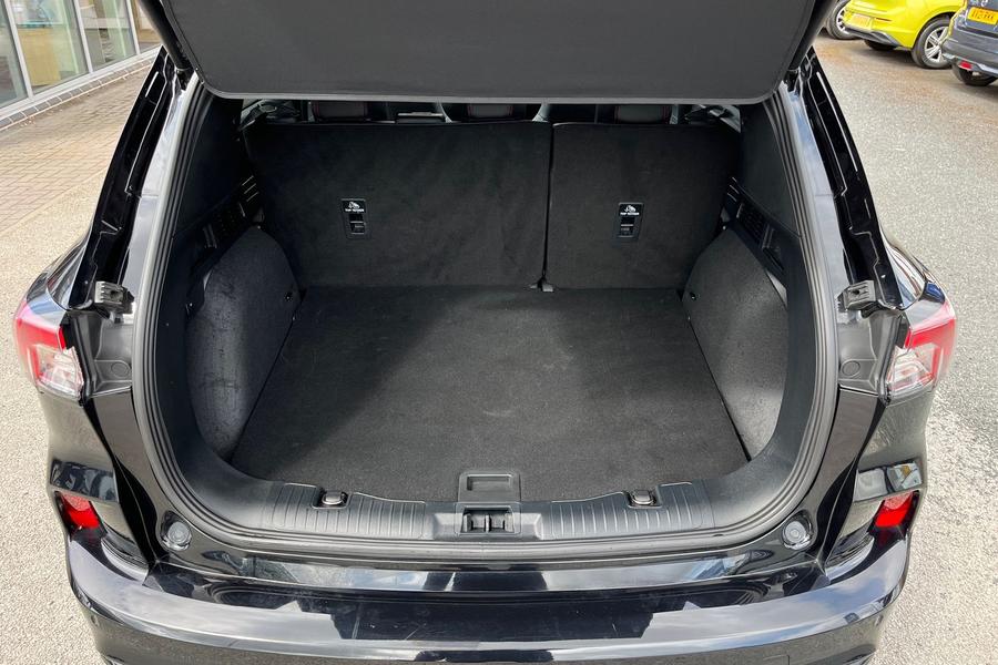 Ford Kuga Photo autoimg-6f52106ea42dde21d5ca7b1d753ff5d29b9bf33d.jpg