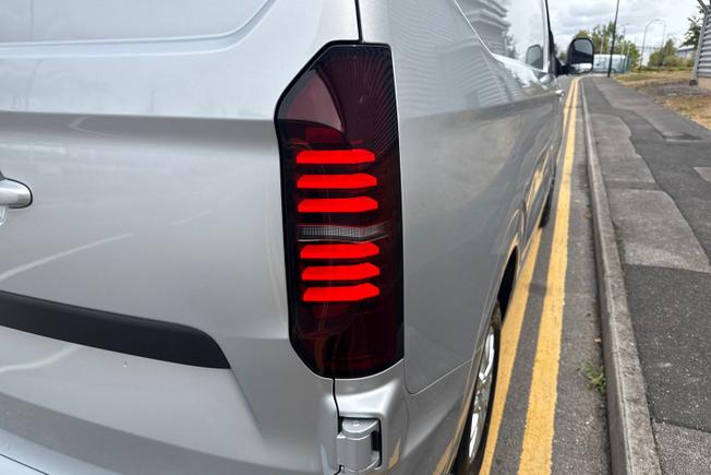 Volkswagen Transporter Photo 18