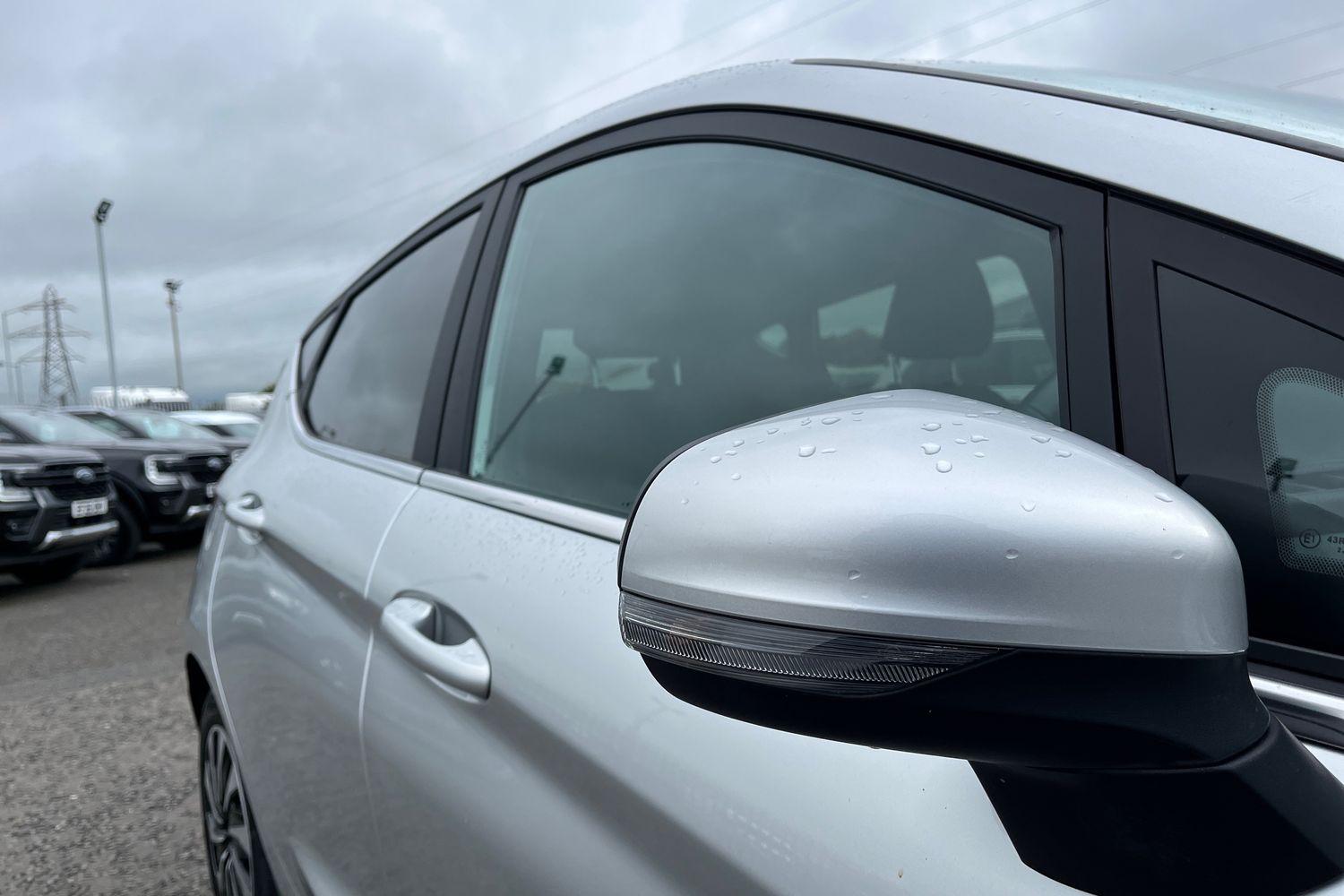 Ford FIESTA Photo 26
