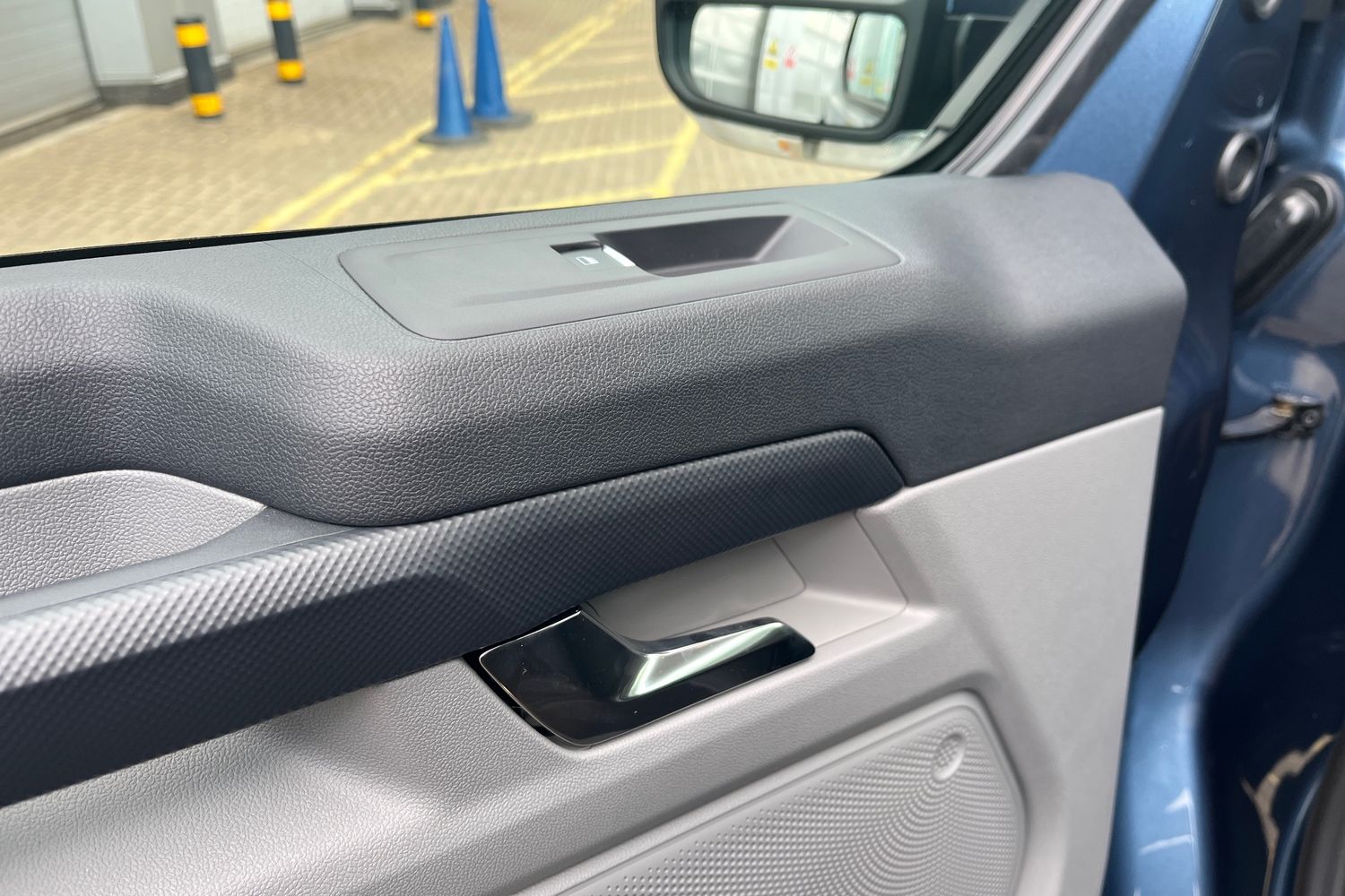 Ford TRANSIT CUSTOM Photo 38