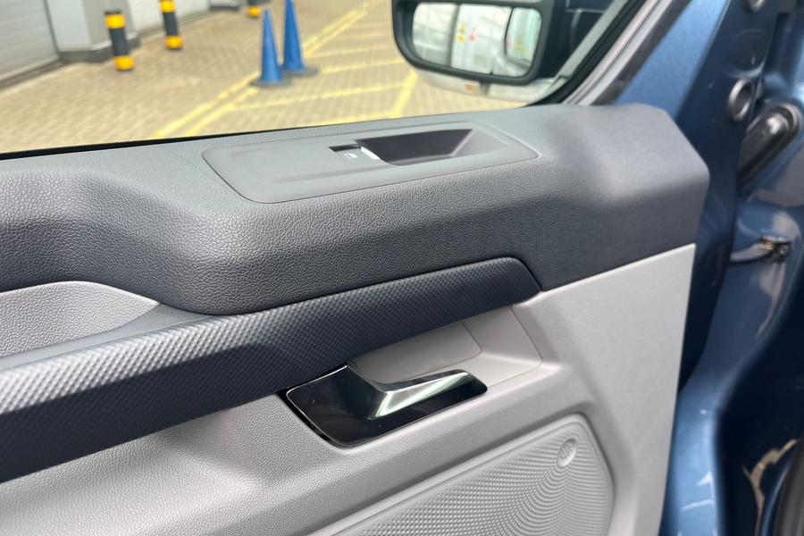 Ford TRANSIT CUSTOM Photo autoimg-6f56e47b7e5aa3c5a539a0ce134a9418993b6d90.jpg