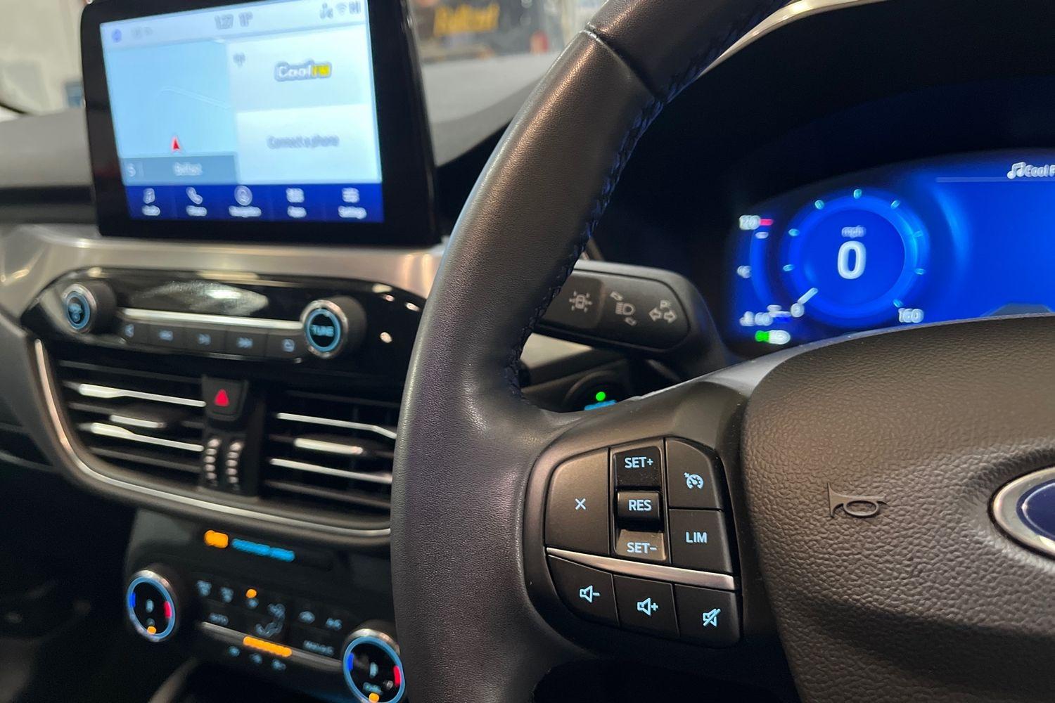 Ford KUGA Photo 28