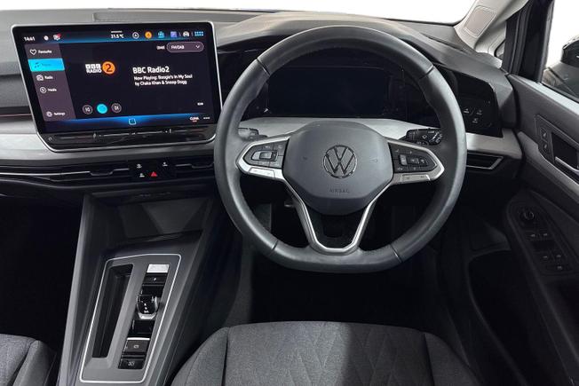 VOLKSWAGEN Golf Photo 11
