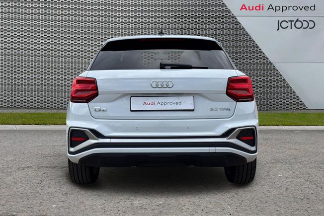 AUDI Q2 Photo 7