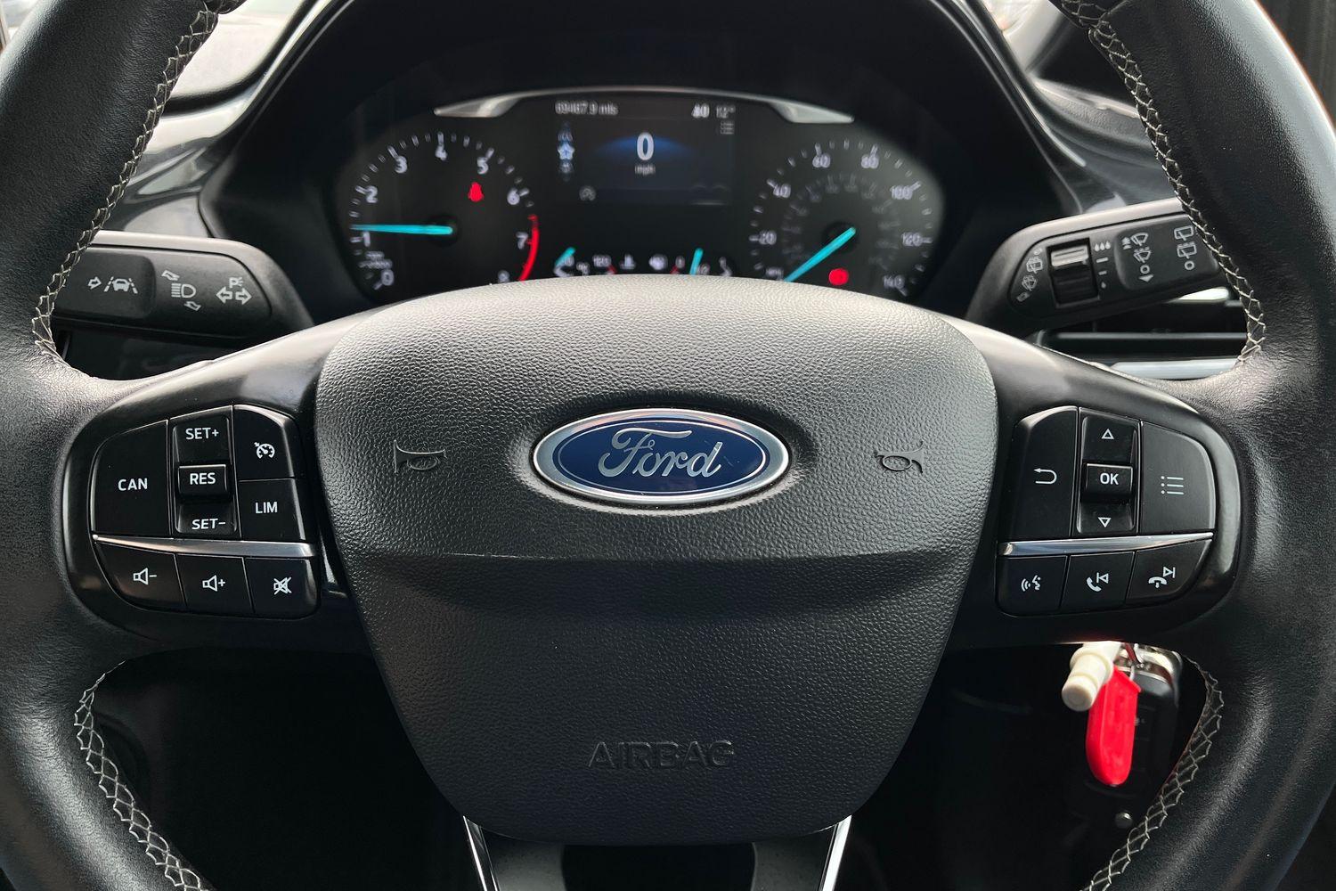 Ford Fiesta Photo 11