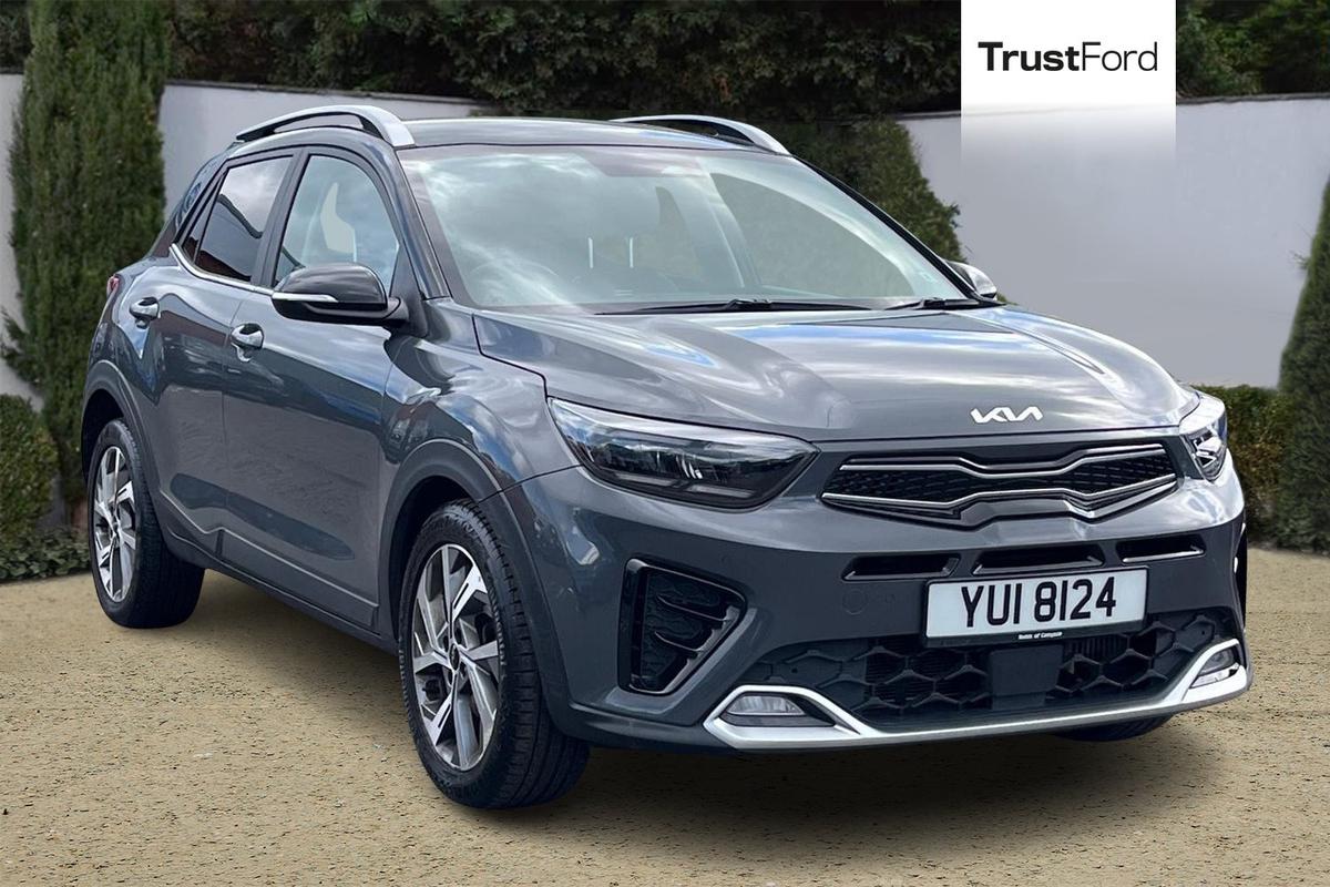 Kia Stonic listing photo