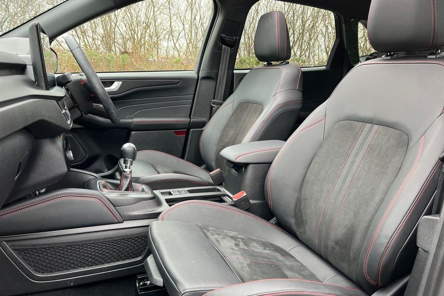 Ford KUGA Photo autoimg-6f648a5c4b62218bb8a3656a1ab003128ceb2833.jpg