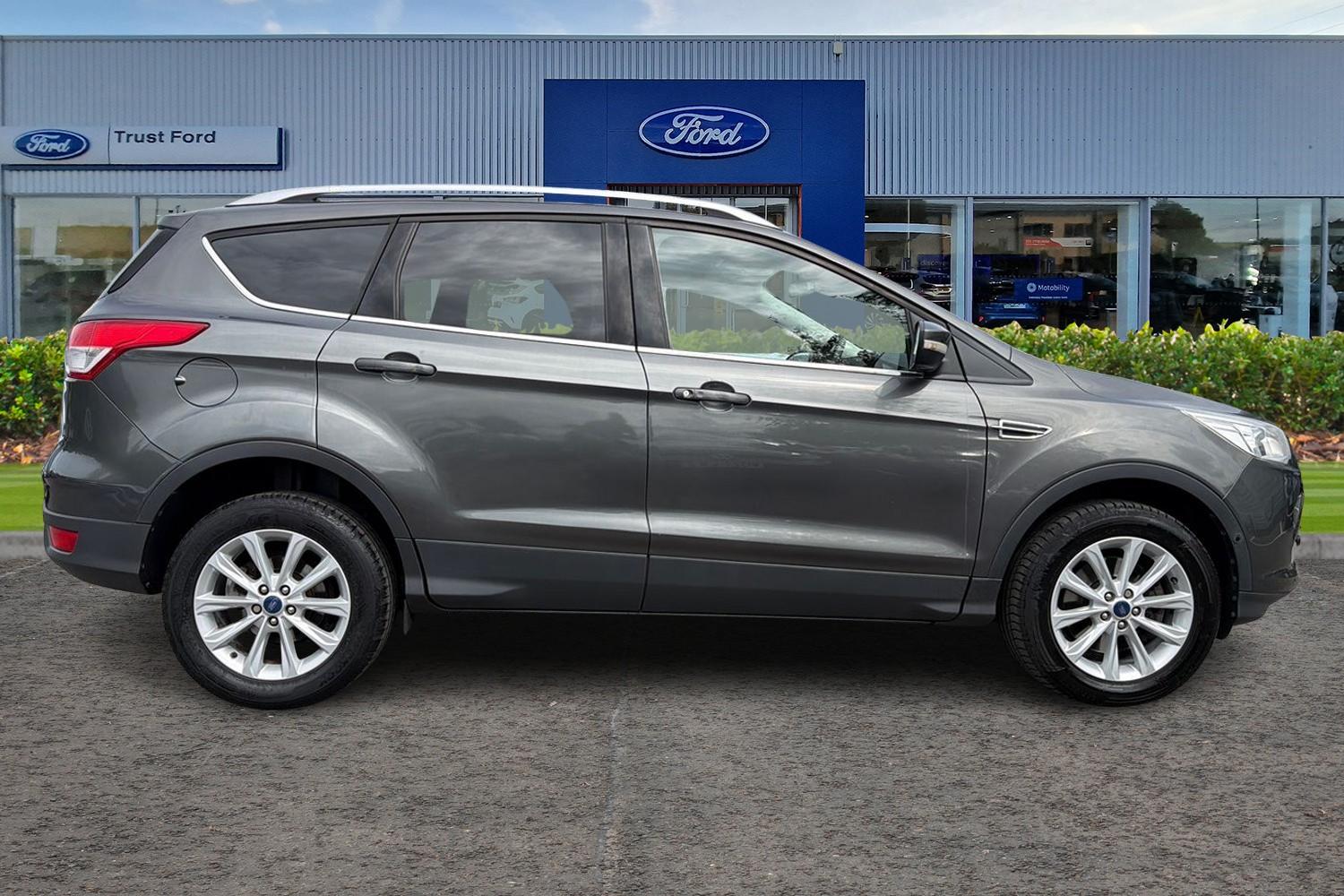 Ford KUGA Photo 2