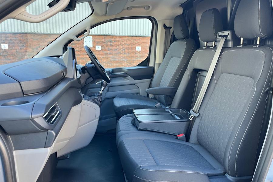 Ford TRANSIT CUSTOM Photo autoimg-6f6ecf019aadbe90475ab470ab598331afb99d31.jpg