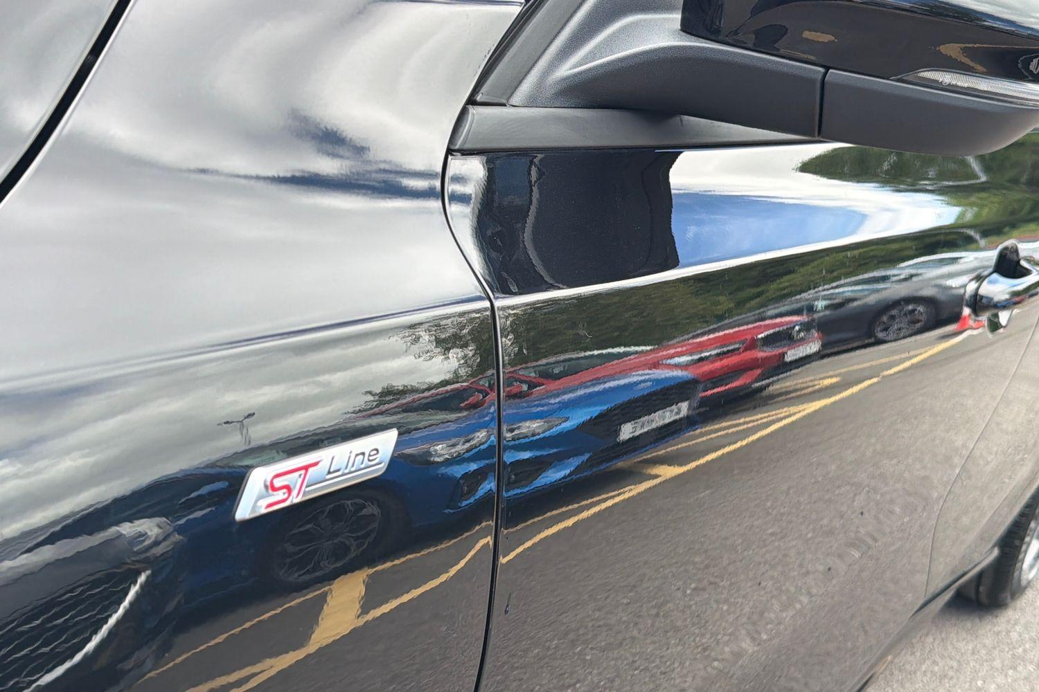Ford FOCUS Photo 23