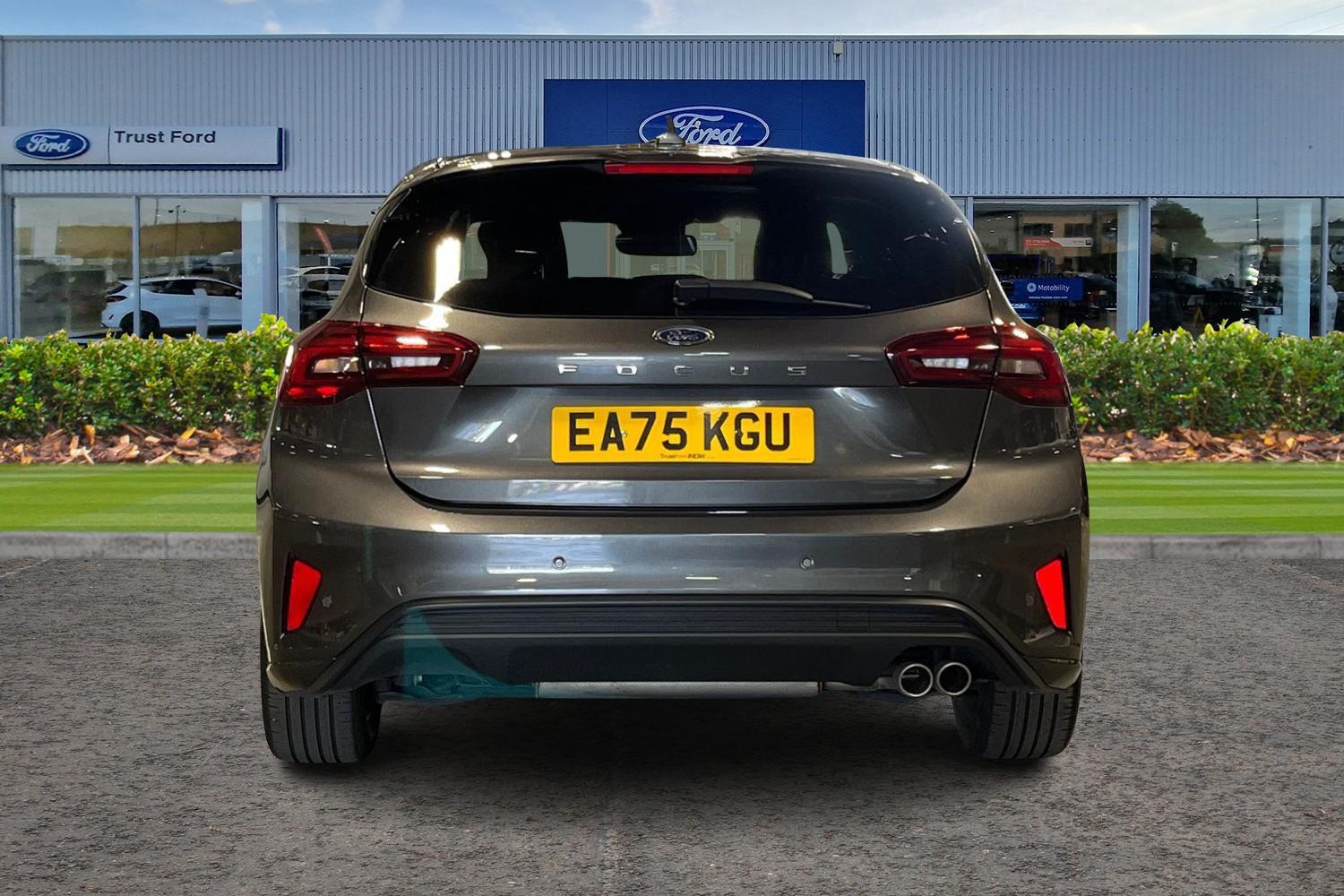 Ford Focus Photo 6