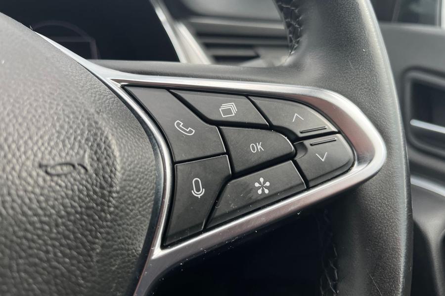 Renault CAPTUR Photo autoimg-6f6fa322d95961d66bdd6f3725fd5de1b4ba67a5.jpg