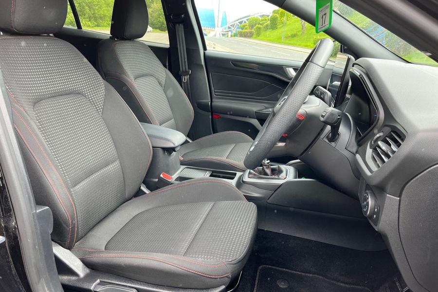 Ford Focus Photo autoimg-6f720ea9c2a3fe857c35801b3ce6e7b7d03a50ae.jpg