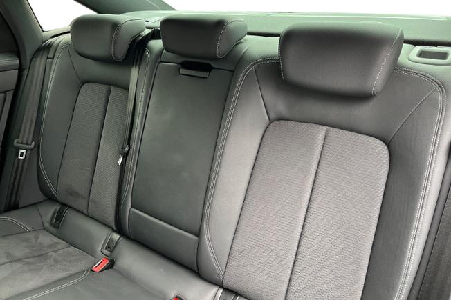 AUDI A6 Saloon Photo 9