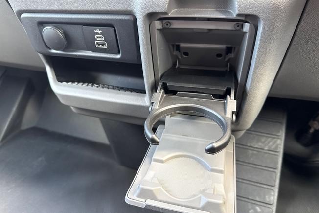 VOLKSWAGEN Transporter Photo 39