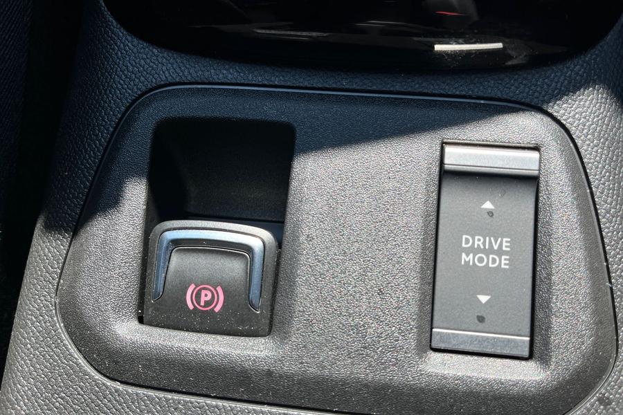 Vauxhall CORSA Photo autoimg-6f77fffd31b7fd29d9161993dfee92d545c22d81.jpg