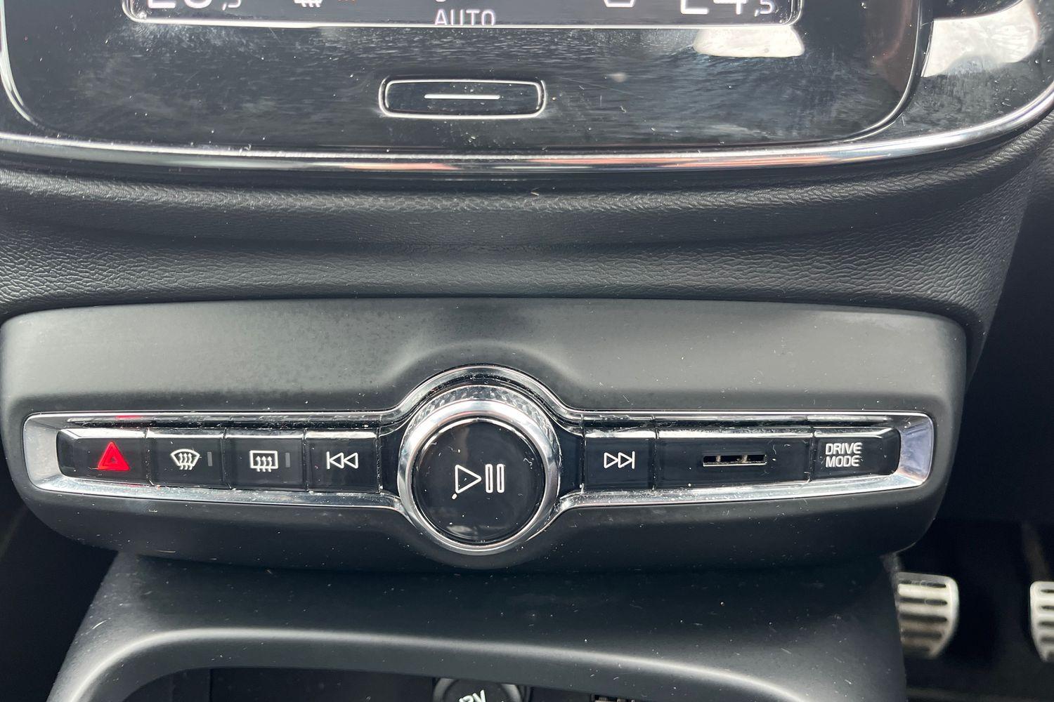 Volvo XC40 Photo 33