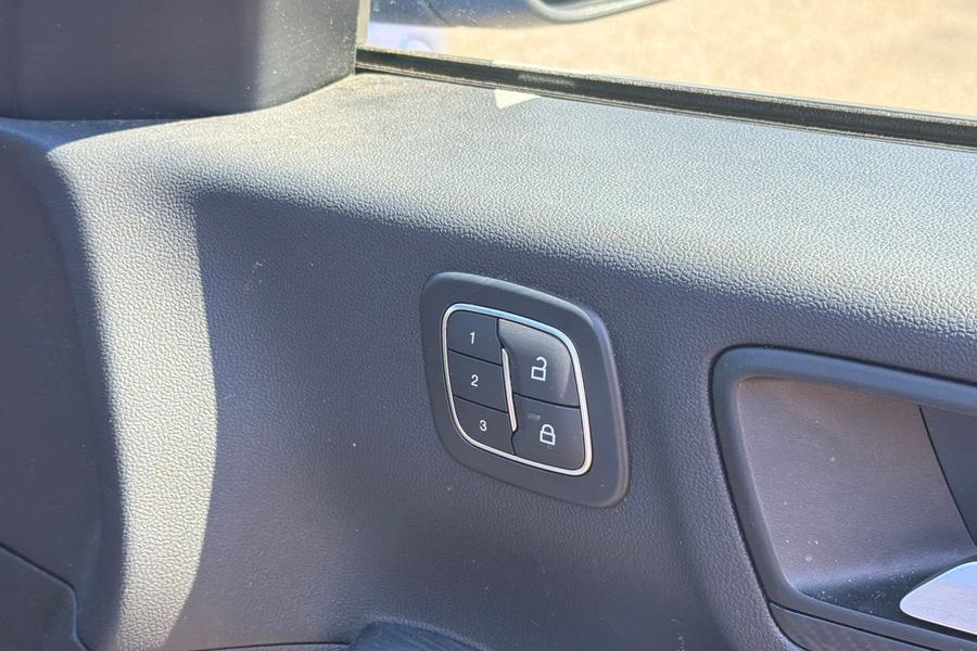 Ford KUGA Photo autoimg-6f7cf4f956d89f554b989bb0fe04a66fc28dc401.jpg