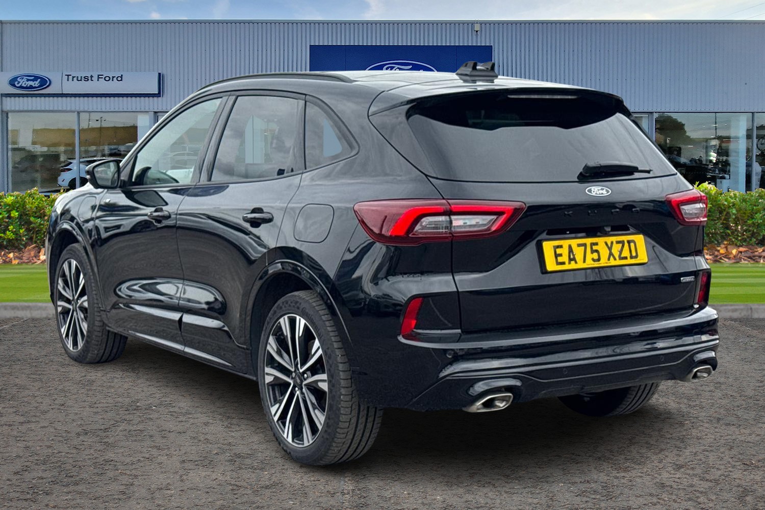 Ford KUGA Photo 1