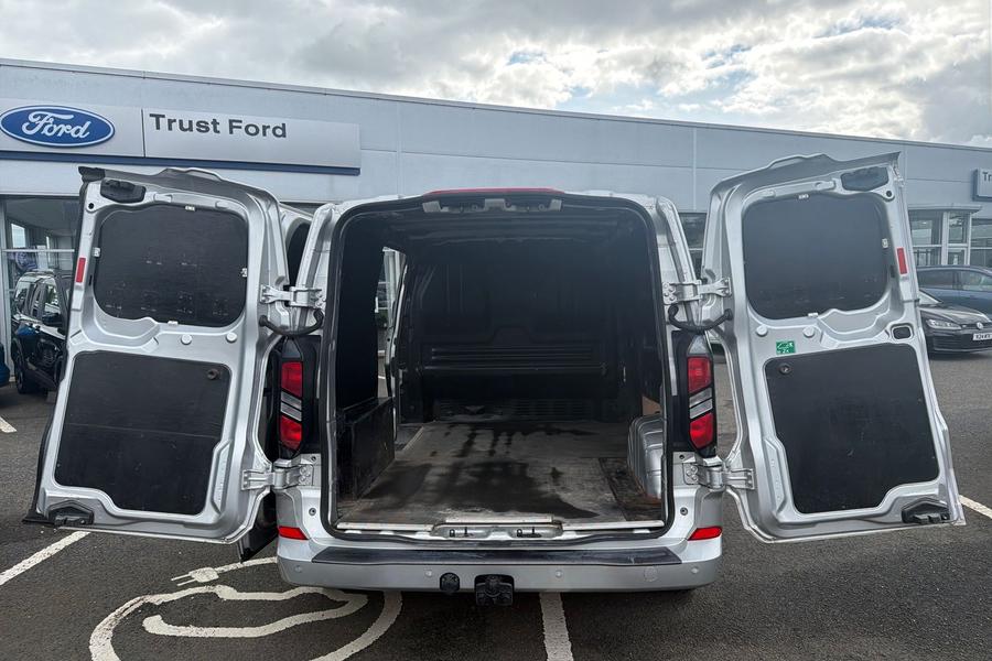 Ford TRANSIT CUSTOM Photo autoimg-6f7ed449fc4c8bac82e3edb59acaae61c45b5b7a.jpg