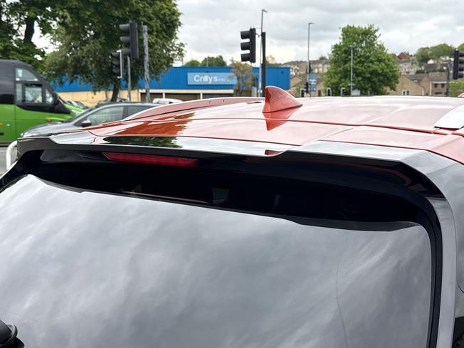 LEXUS Ux Photo 39