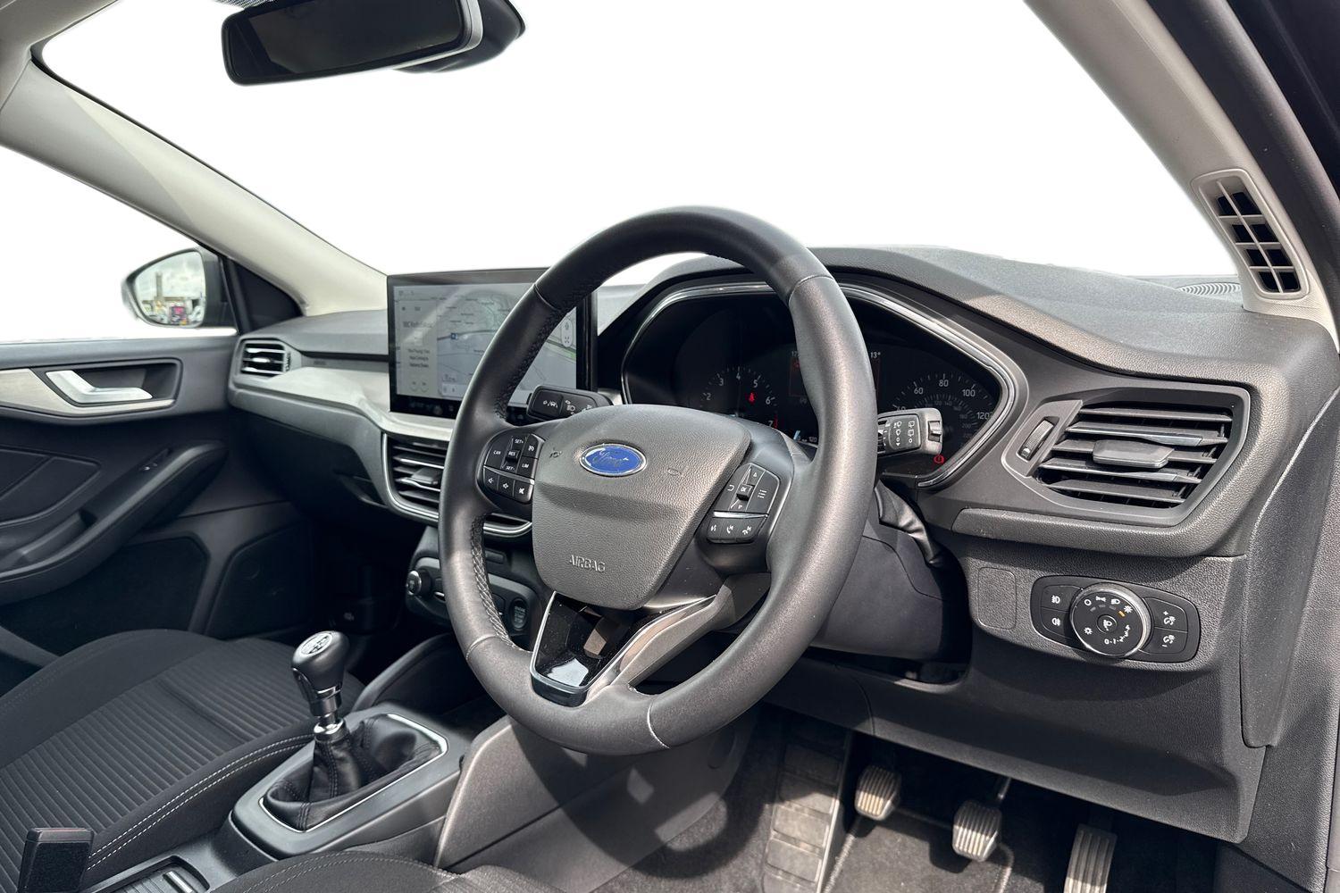 Ford Focus Photo 8