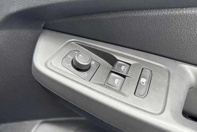 VOLKSWAGEN Caddy Photo 24