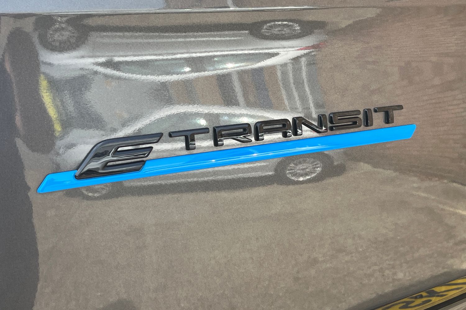 Ford E-TRANSIT CUSTOM Photo 19
