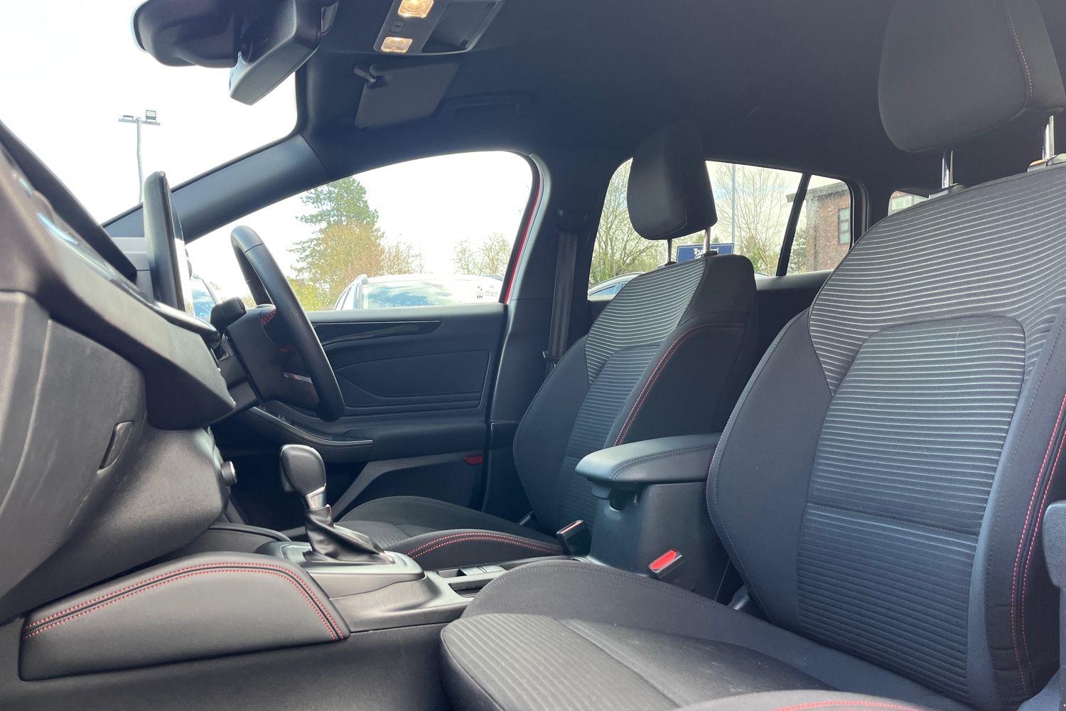 Ford Focus Photo 18