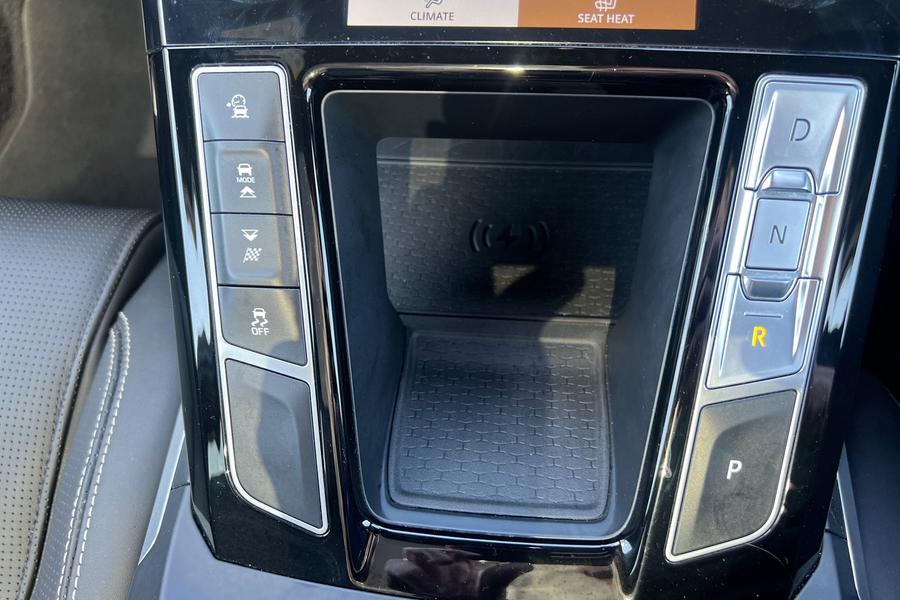 Jaguar I-PACE Photo autoimg-6f8bc4c028b374d4af21f2762b21759a52692720.jpg