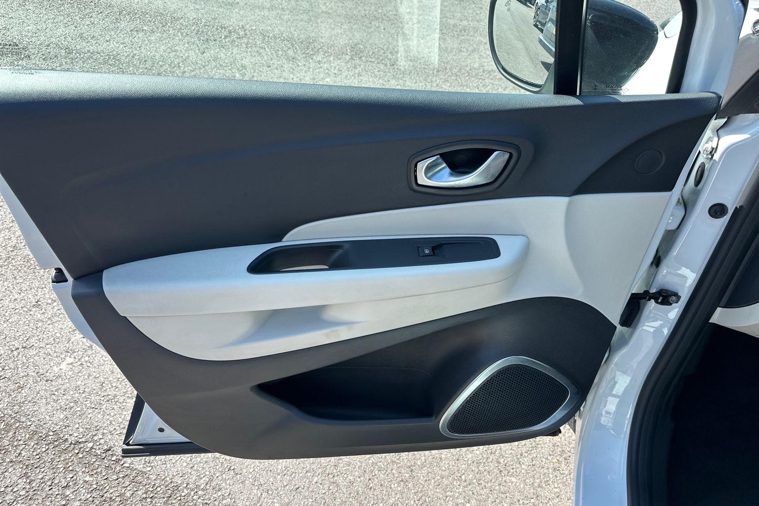 Renault CAPTUR Photo 37